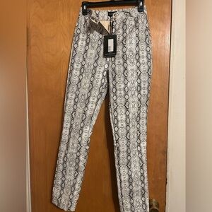 PrettyLittleThing Snake Print Trousers - Black and White